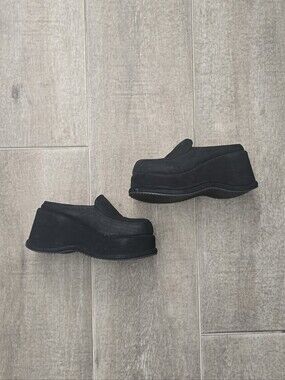 UNIF Vivi Platforms